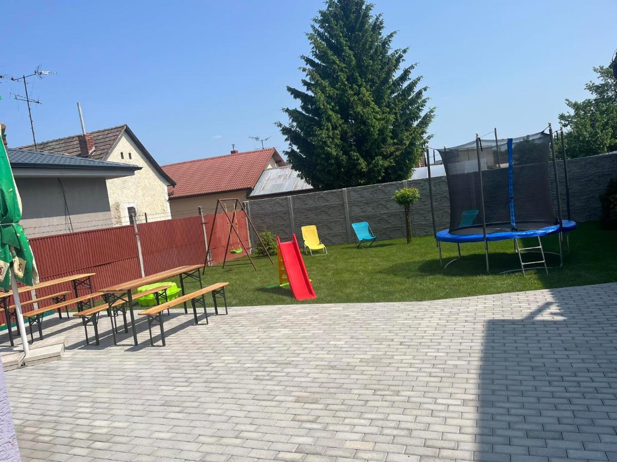 Bekivi Apartmany Dunajská Streda Extérieur photo